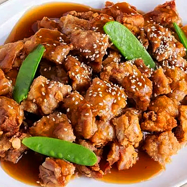 Pollo Chijaukay con Tallarin + Entrada