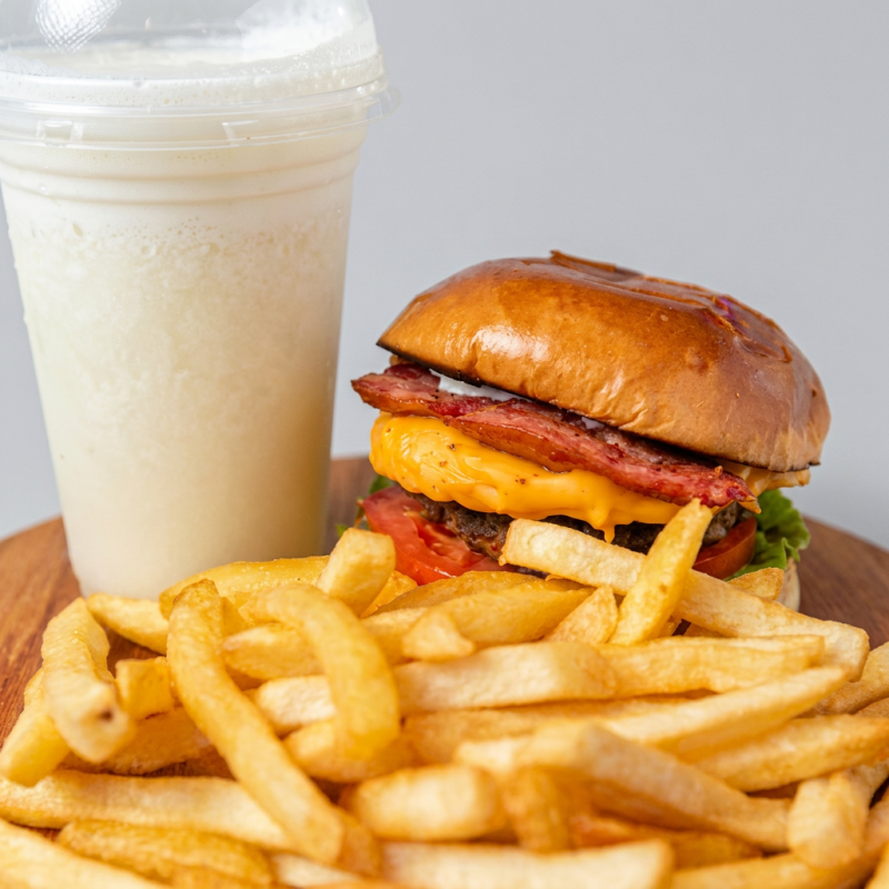 1 Especial, 1 Batata, 1 Limonada