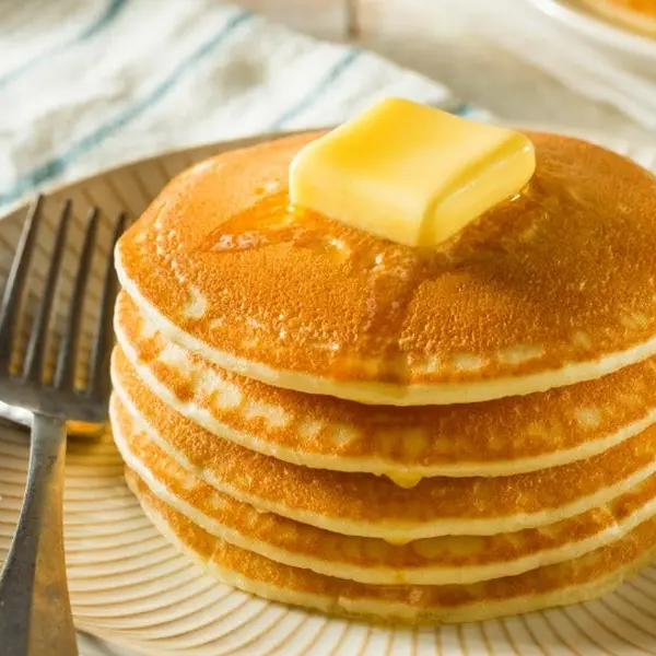 4 mini hotcakes con maple,