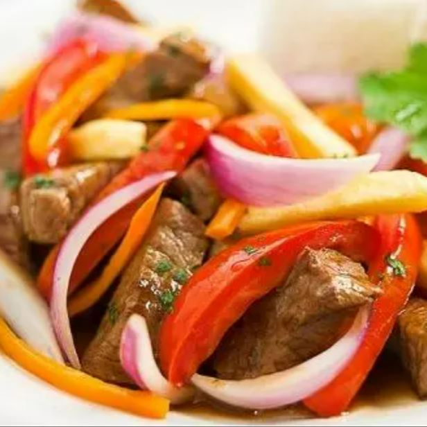 Lomo Saltado Criollo