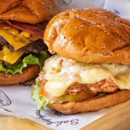 Combo Burger Pollo + Papas + Gaseosa