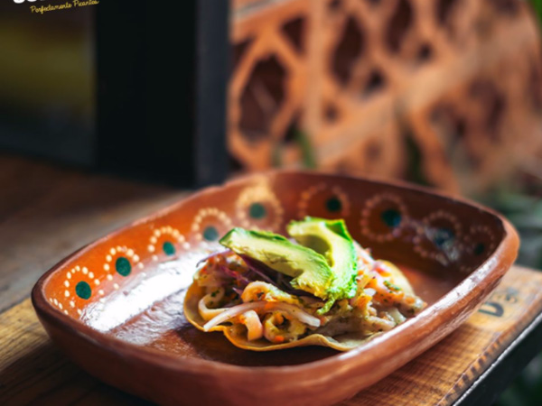 Tostada de Tiritas de Pescado