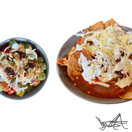 Chilaquiles y Fruta