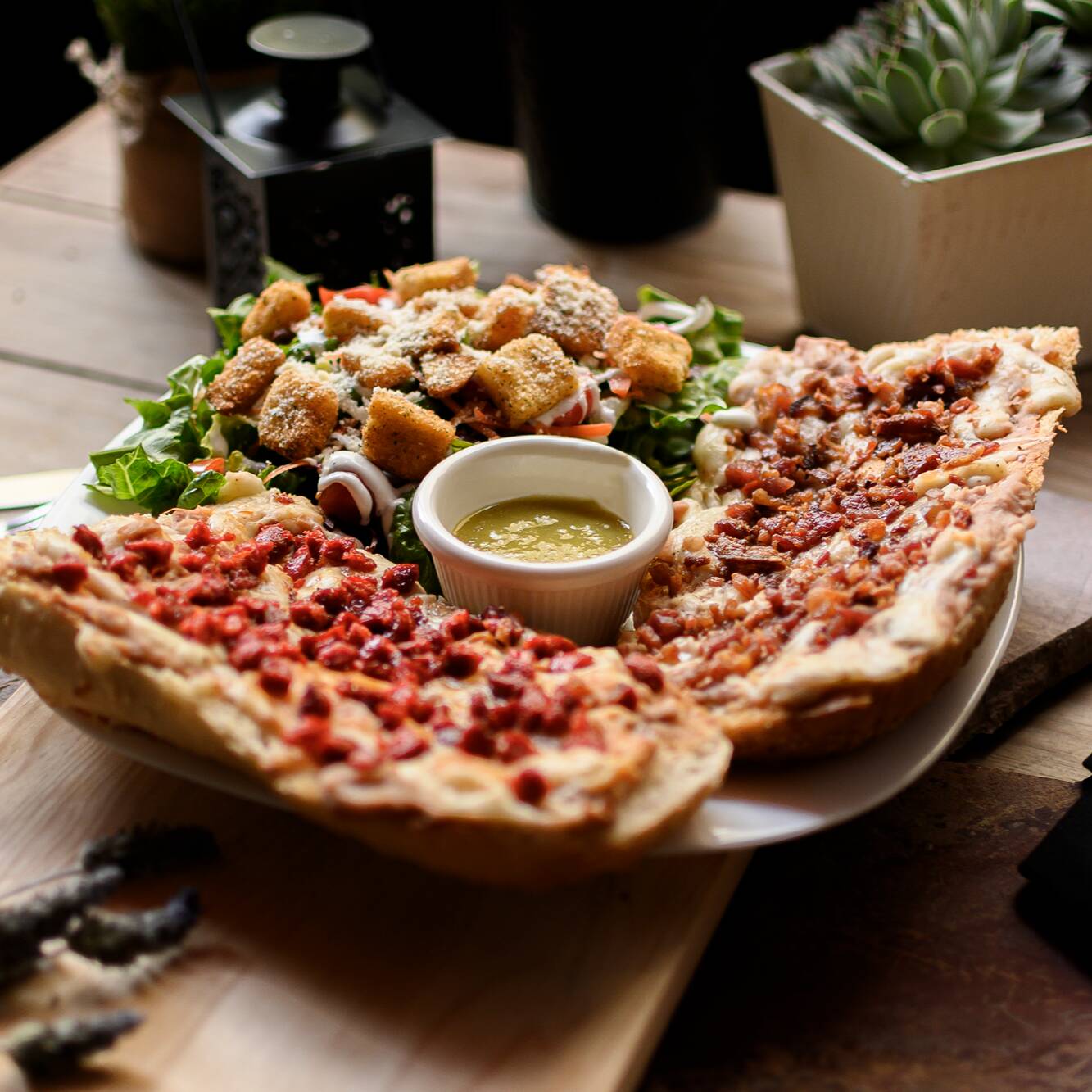 Molletes con Tocino