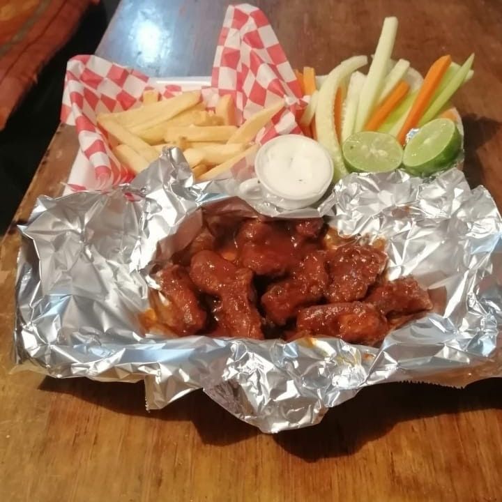 300 Gramos de Boneless Y Ranch.