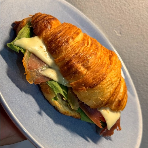 CROISSANT JAMÓN SERRANO