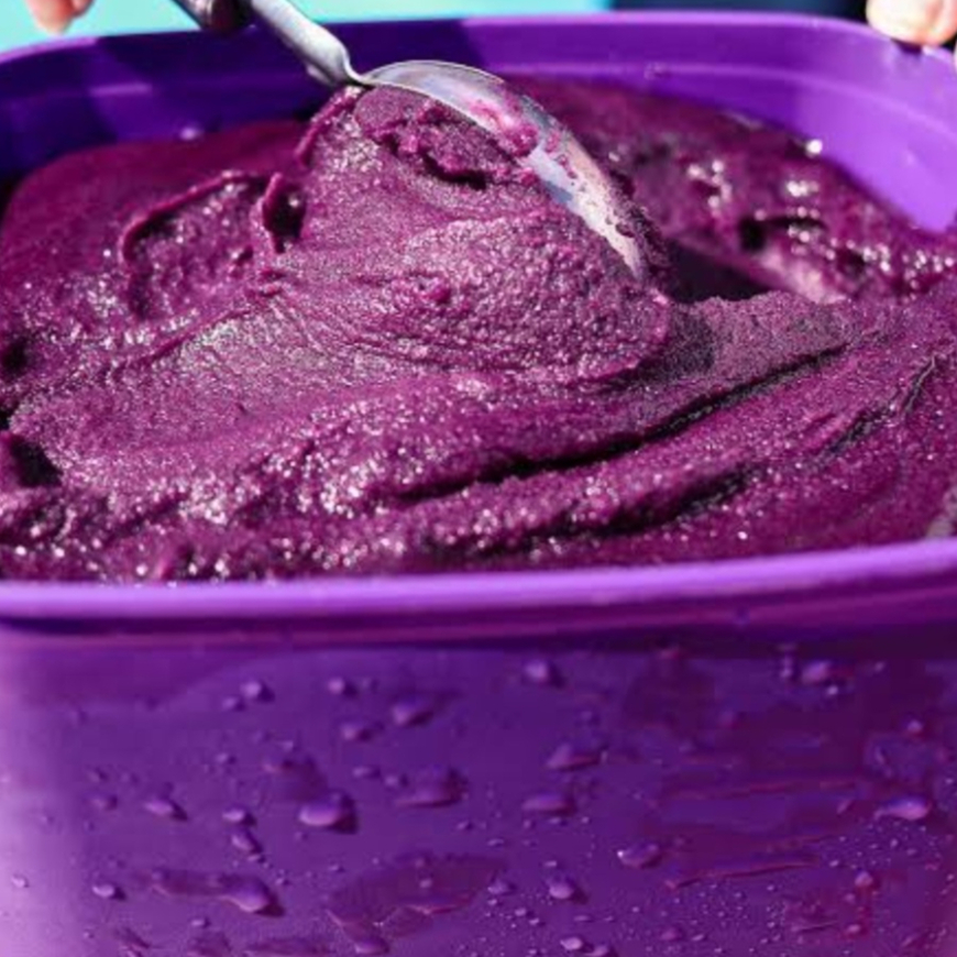 Nosso açaí são 100% natural batido com fruta e açaí sem conservante sem liga neltra 100% natural feito pela nossa casa. 12 anos no mercado de trabalho conhecido como melhor sair do bairro.