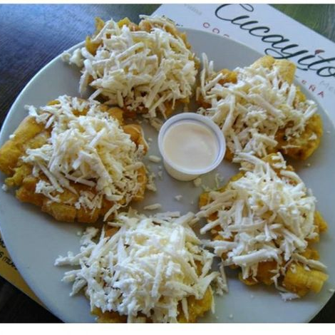 Tostones con Queso Rallado 10 uds
