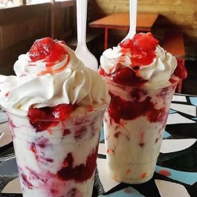 Charolita de Fresas Congeladas con Crema
