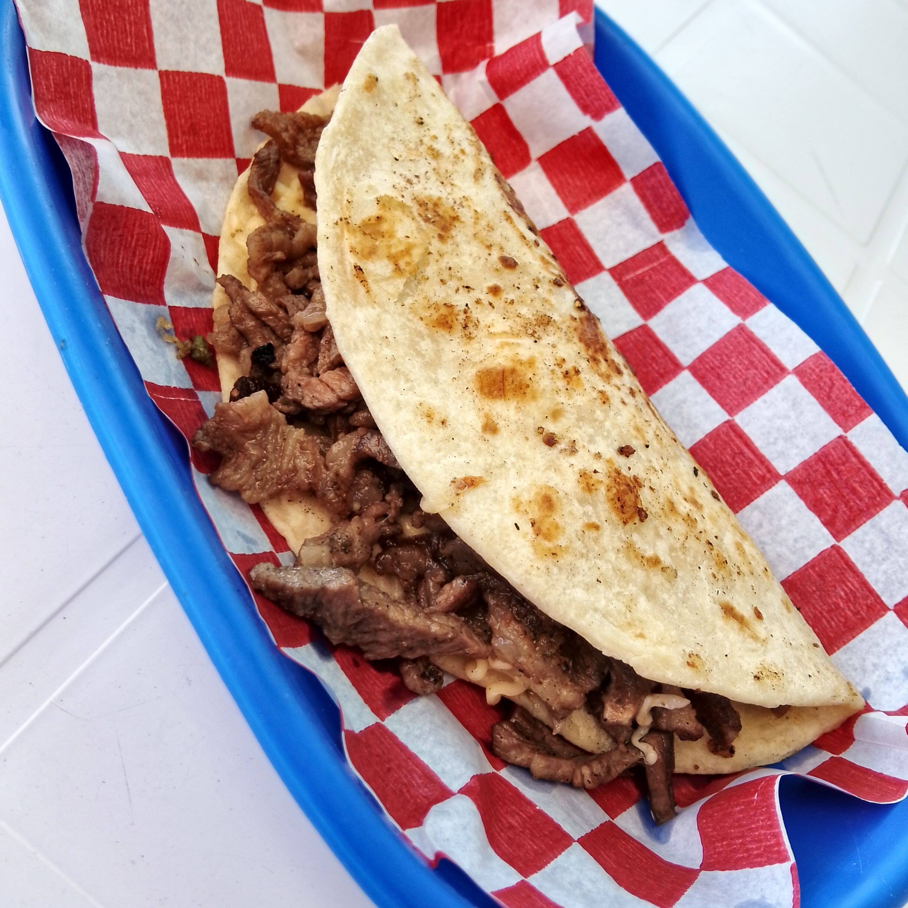Quesadilla Gringa de Carne Asada
