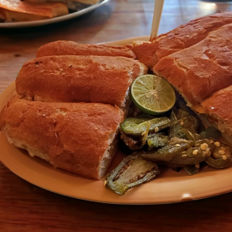 Torta Gigante de Chorizo con Quesillo