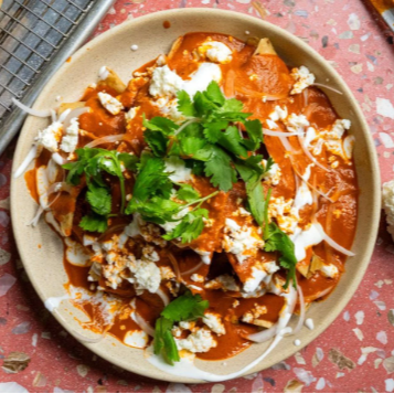 Chilaquiles con chicharrón