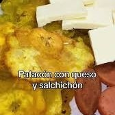 Patacón con queso y salchichon