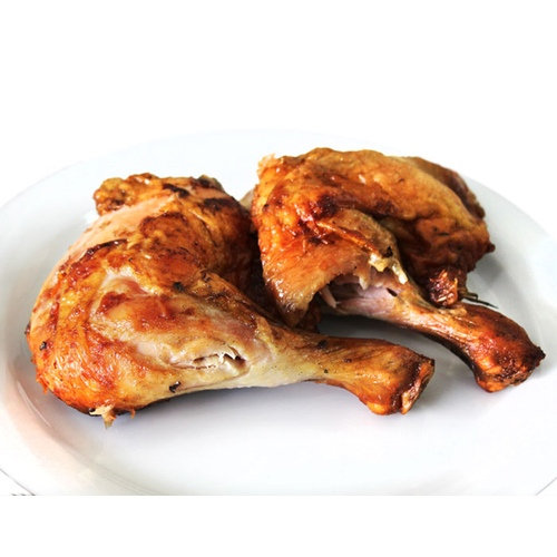 Coxa e sobrecoxa assadas lentamente na máquina de calor, sem uso de óleo e com tempero suave. Leve toque de orégano, zero pimenta e sabor caseiro que agrada a todos. Opção saudável, macia e cheia de sabor.
