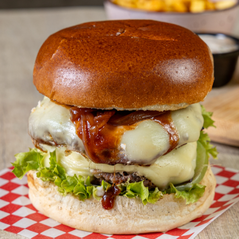 Hamburguesa Doble Carne 125 g y Bebida