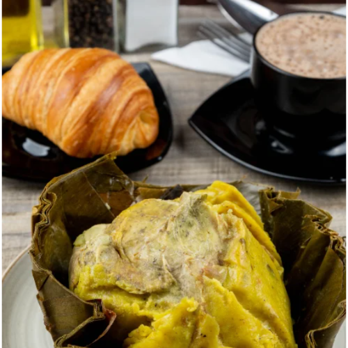 Tamal con Chocolate o Café y Pan C3