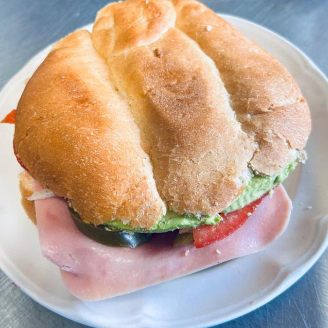 Torta de Jamón C/Queso Oaxaca