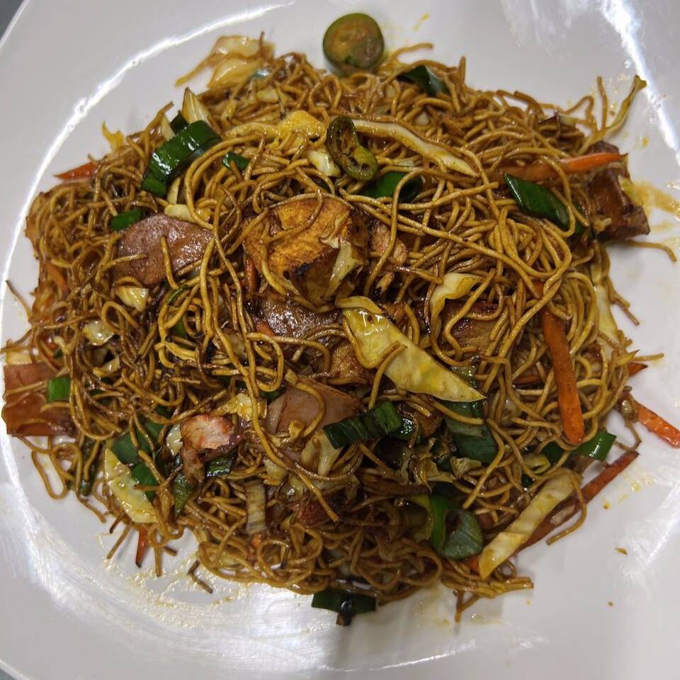 52. Chop Suey Seco con Camarones Medio.