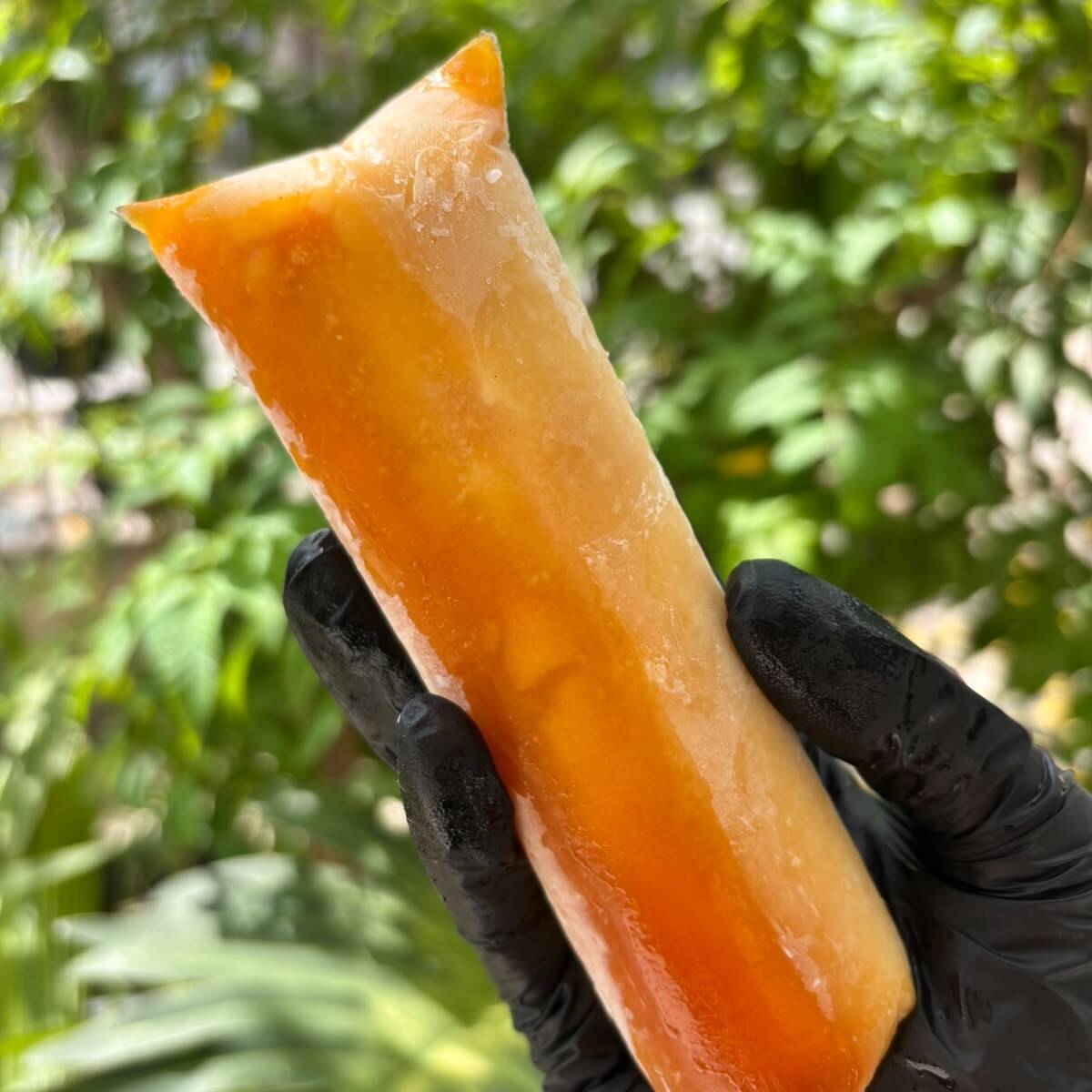O pudim que resolveu virar geladinho! ️ Cremoso, geladinho e com aquele sabor irresistível de pudim de vó. Experimentou? Já era… vai querer outro! ️