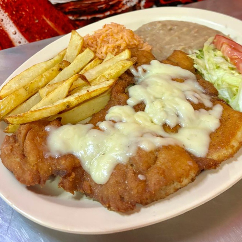 milanesa de pollo gratinada especial