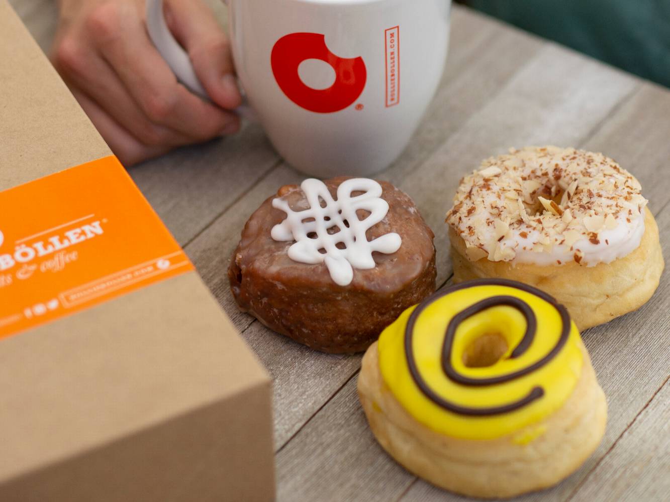 Hollie Böllen Doughnuts & coffee (Sucursal Centro)