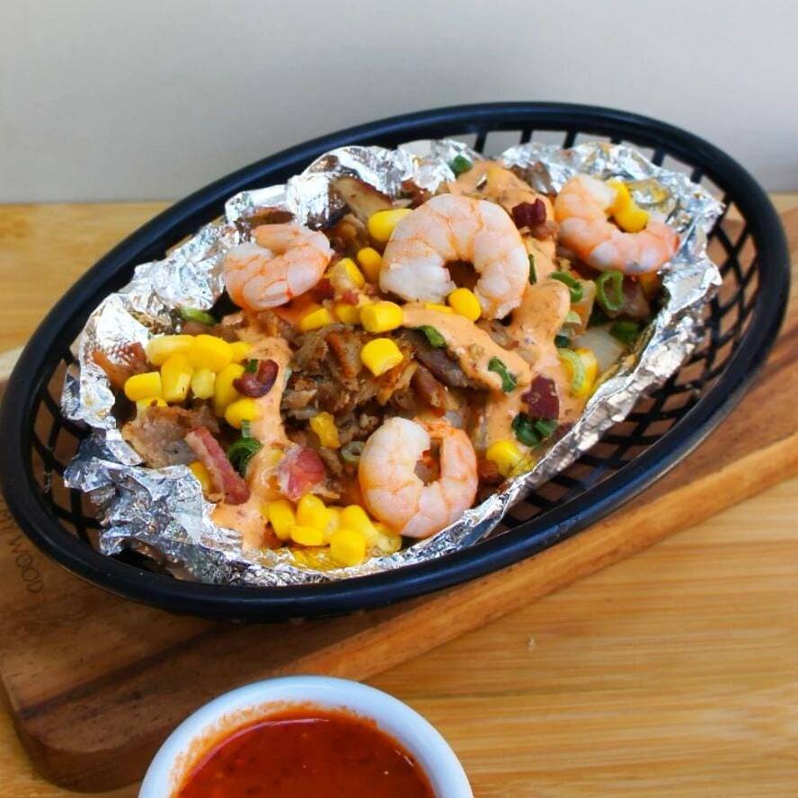 Papa Mar y Tierra con Elote + papas fritas