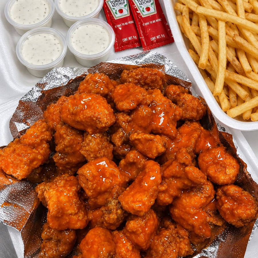 1 Kg de Boneles + 300 Gr de Papas Fritas Sazonadas