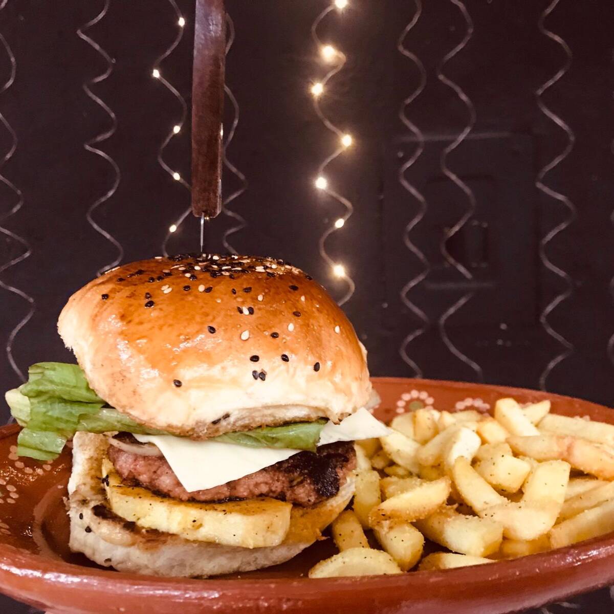 Clásica Cheese Burger