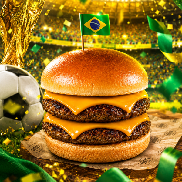 Dois Carnes Suculentos no Pão Brioche com Cheddar Derretido e Maionese da Casa. Uma Combinação Campeã Pra Torcer, Vibrar e Matar a Fome!