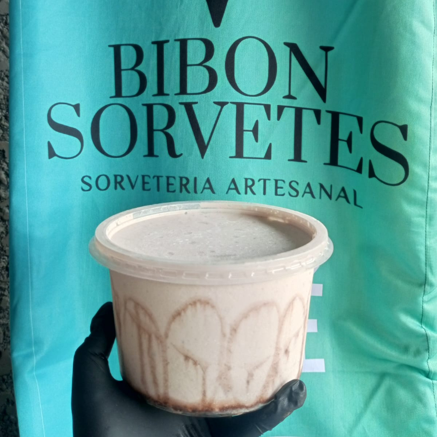 Delicioso Sorvete Artesanal de Chocolate 1 Litro Cremoso e Saboroso com Receita Exclusiva da Cleópatra! "Imagem meramente ilustrativa"