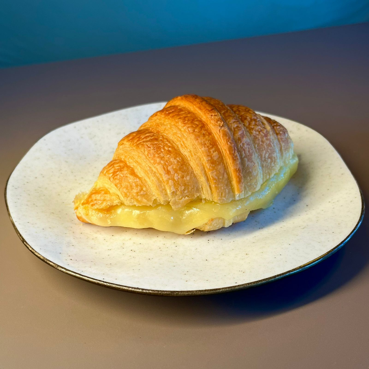 Agora com um recheio delicioso de queijo derretido