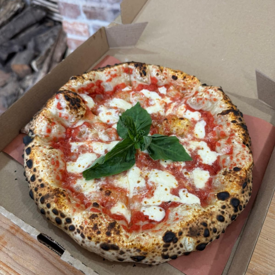 (Individual) Pizza de Quesos (Orilla Rellena)