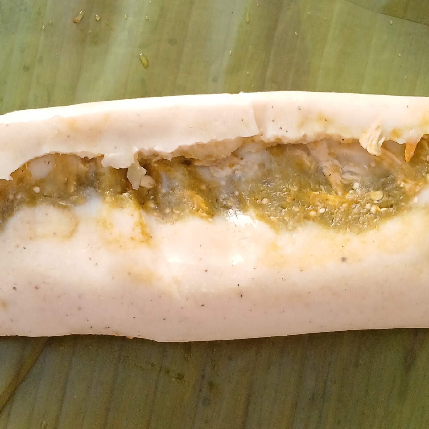 Tamal Chicharrón Prensado en Salsa Verde