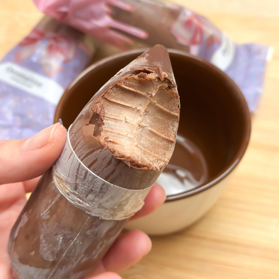 Geladinho Gourmet de Chocolate Trufado, com 150 gramas, artesanal, cremoso, delicioso e refrescante.