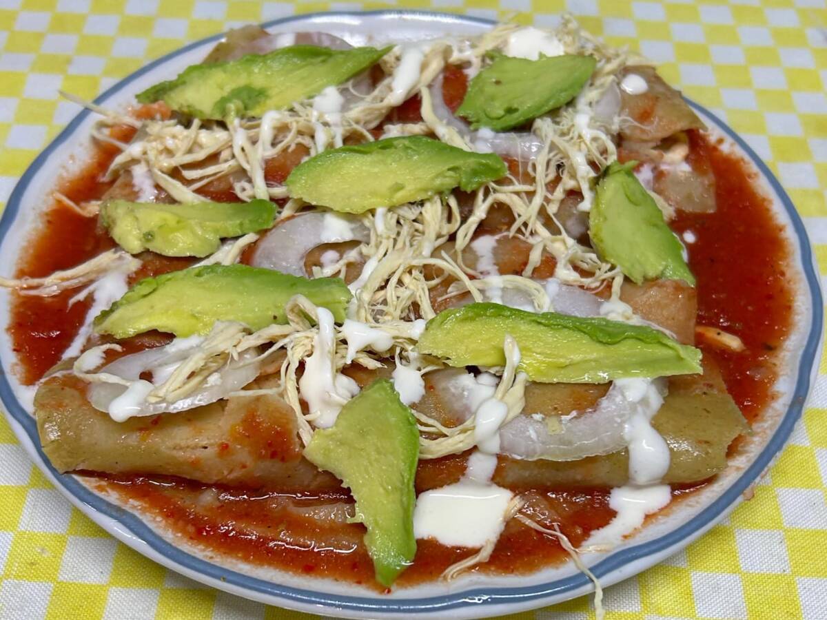 tortas y alitas el peresozo bebe