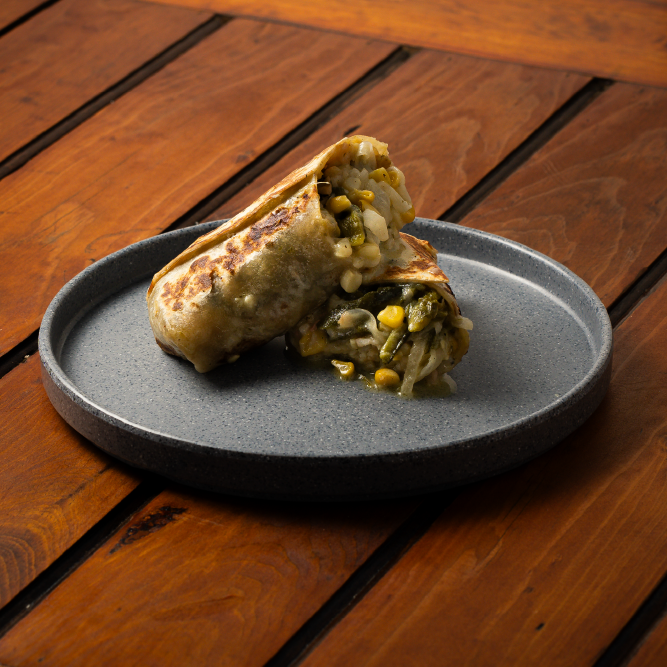 Burrito de Rajas ( Vegetariano )