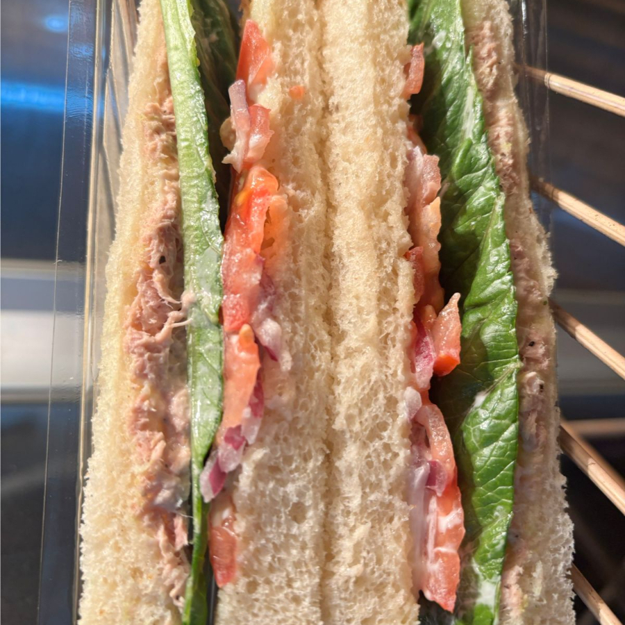 SÁNDWICH DE ATUN
