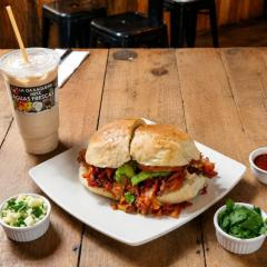 Torta Pastor + Agua Fresca 500 ml