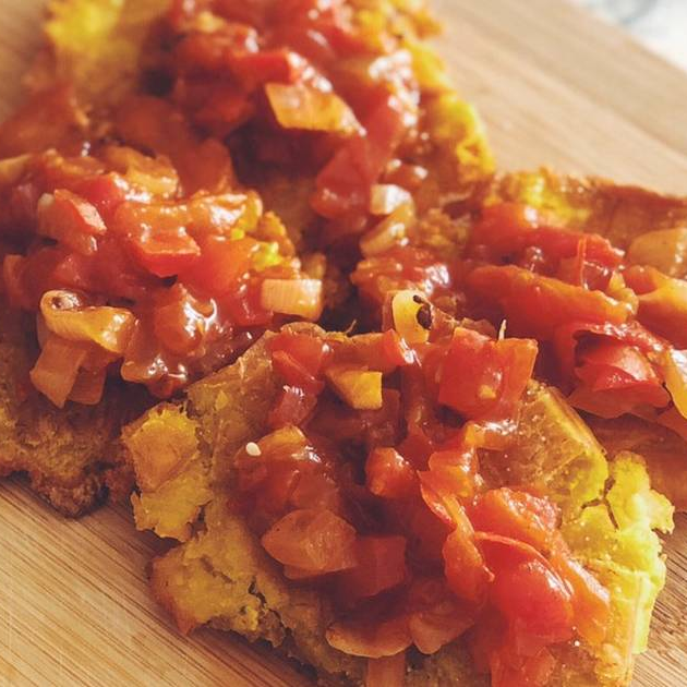 Canastillas de Plátano con Hogao