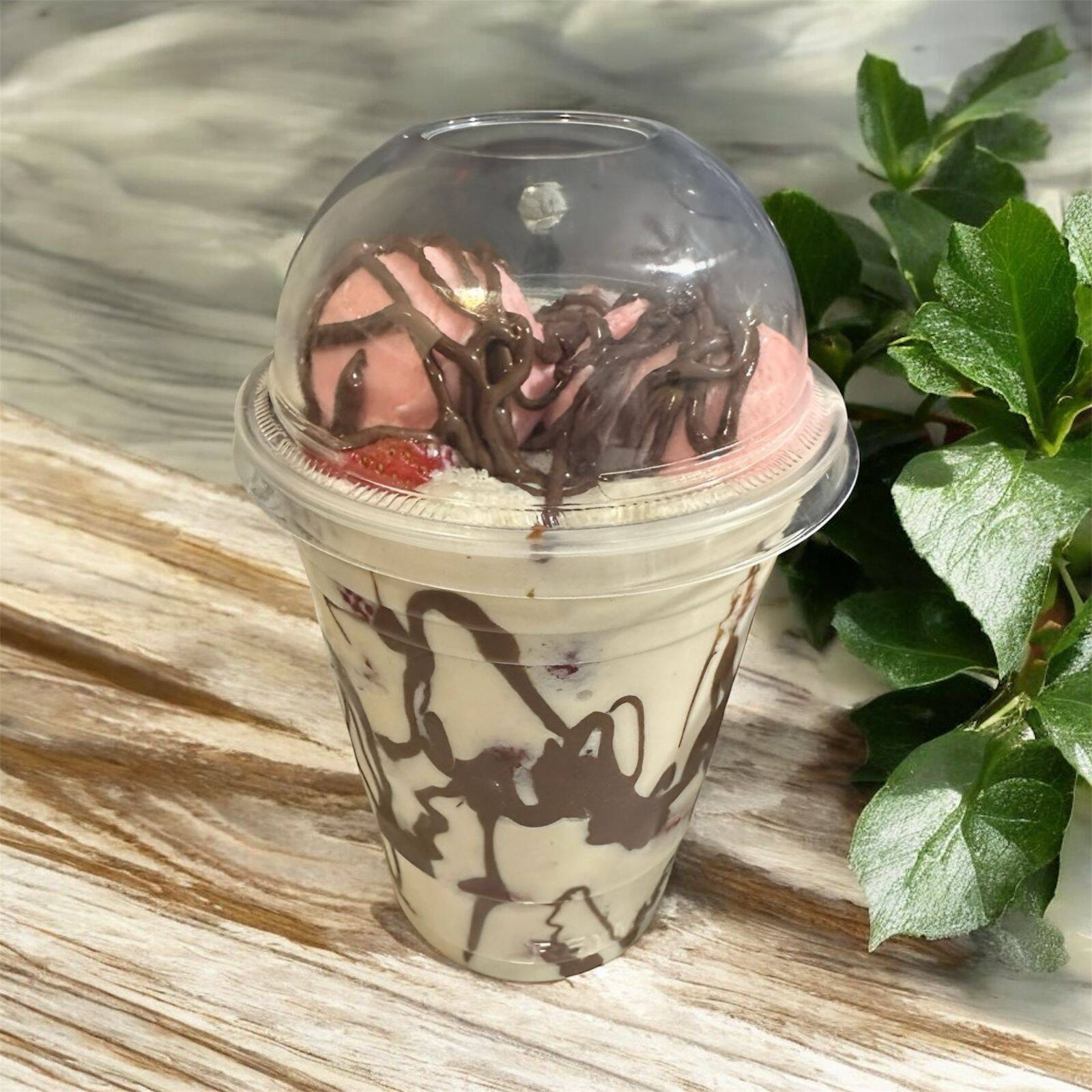 Fresas con Crema NUTELLA y Bola de Helado