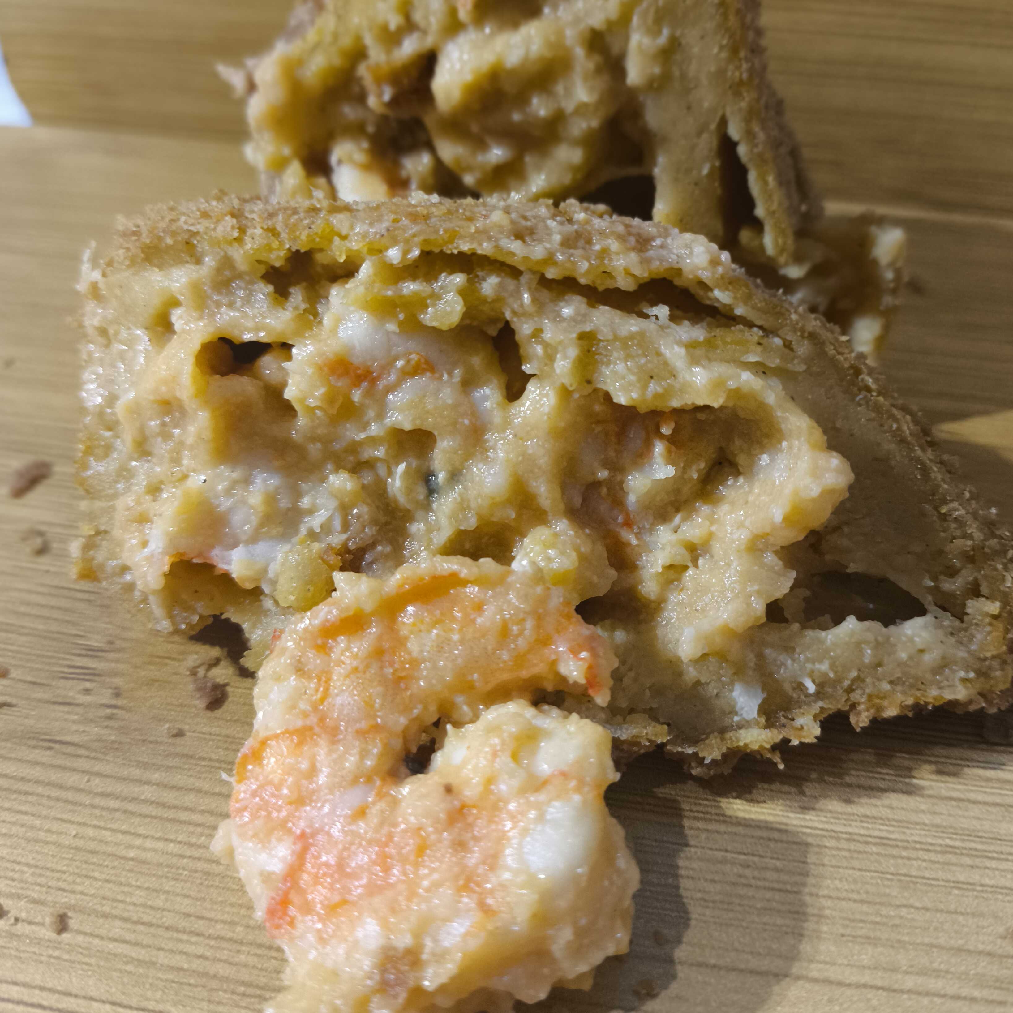 Deliciosas, crocantes por fora e super recheadas por dentro. Feitas com ingredientes selecionados e fritas na hora.