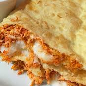 Massa de 23cm, frango desfiado e Catupiry Original