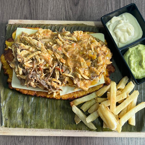 Tostón de pollo