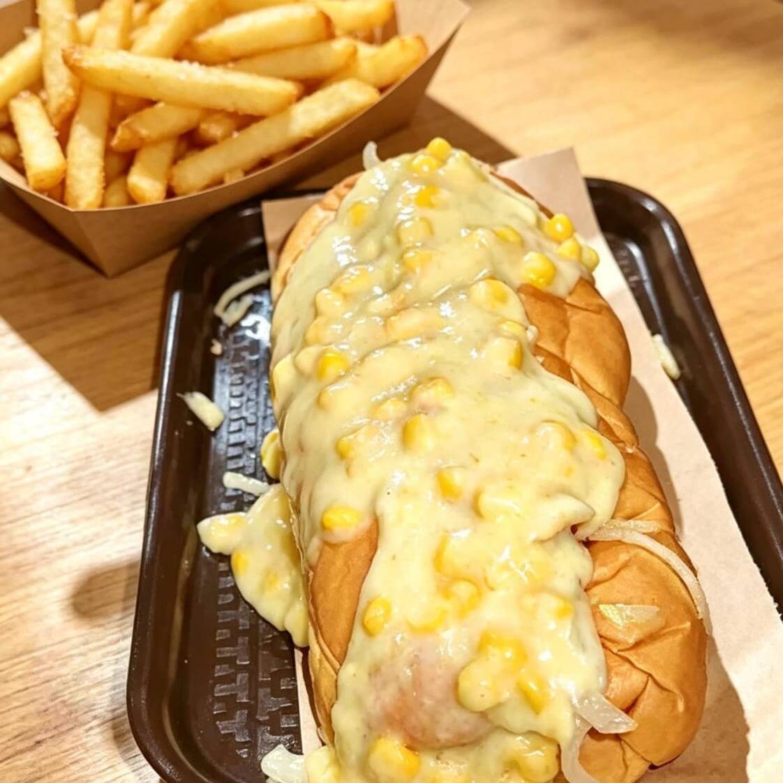Super Perro Gratinados + Papas Francesas