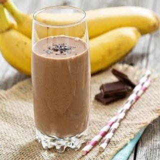 1\2 Litro de licuado de plátano con chocolate