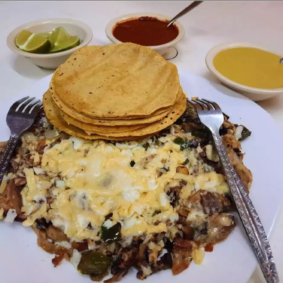 Alambre Árabe con Queso