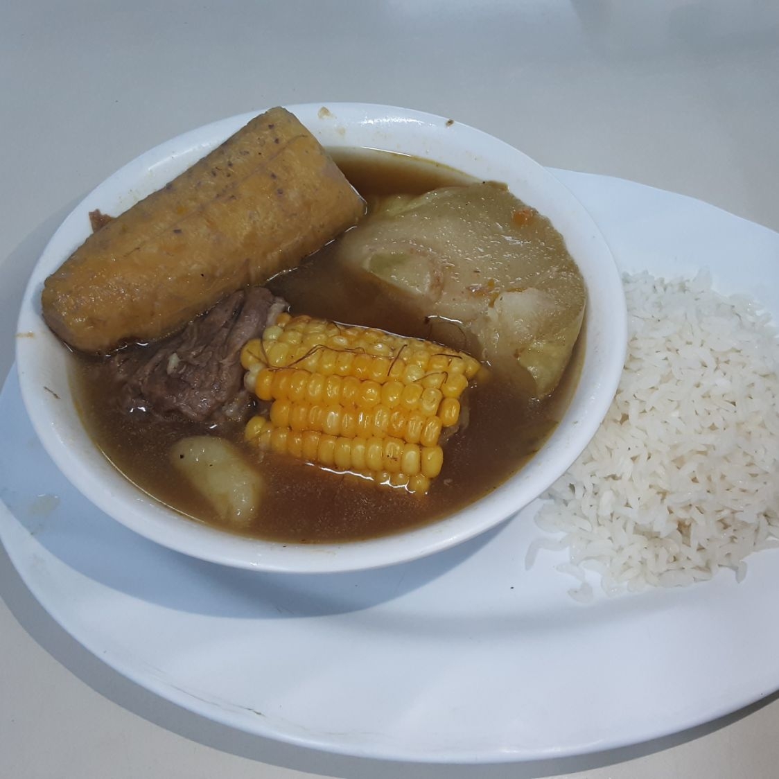 Sopa con Tres Verduras
