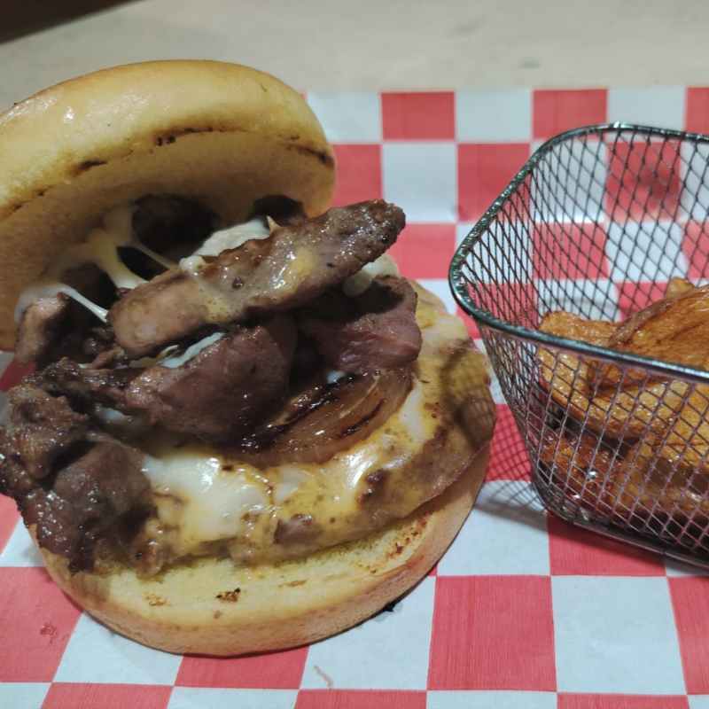 SUPREME BURGER