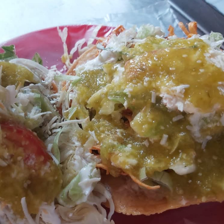 Tostada de Tinga