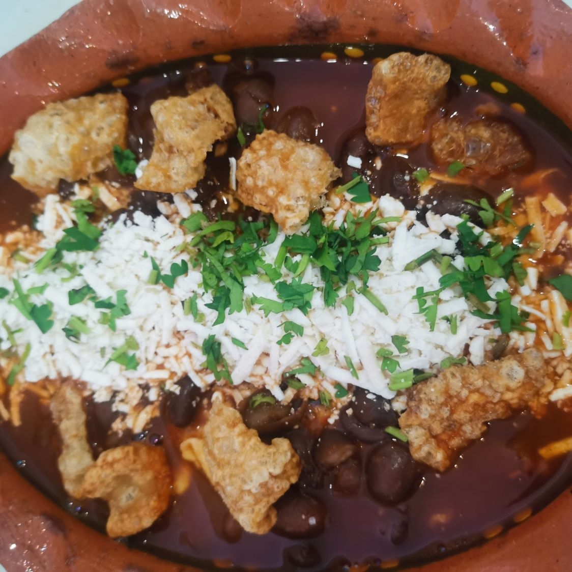 Frijoles con Queso y Chorizo